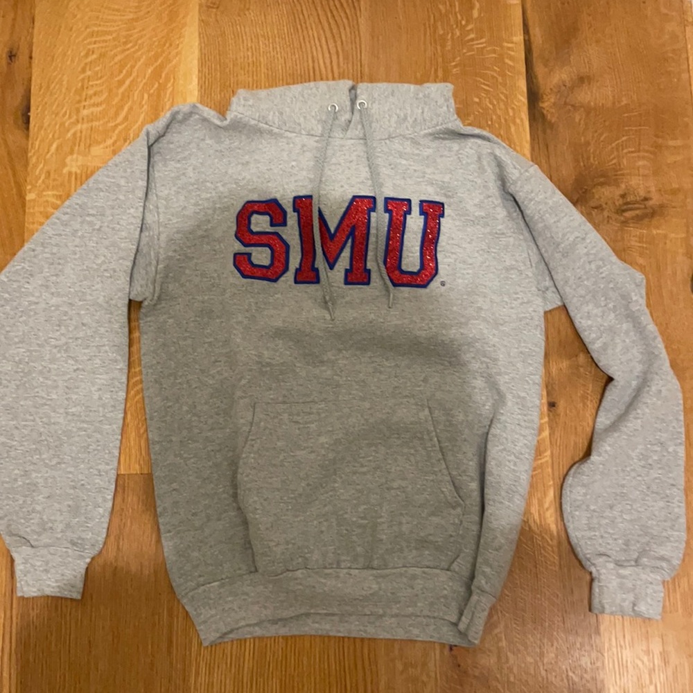 SMU sweatshirt.